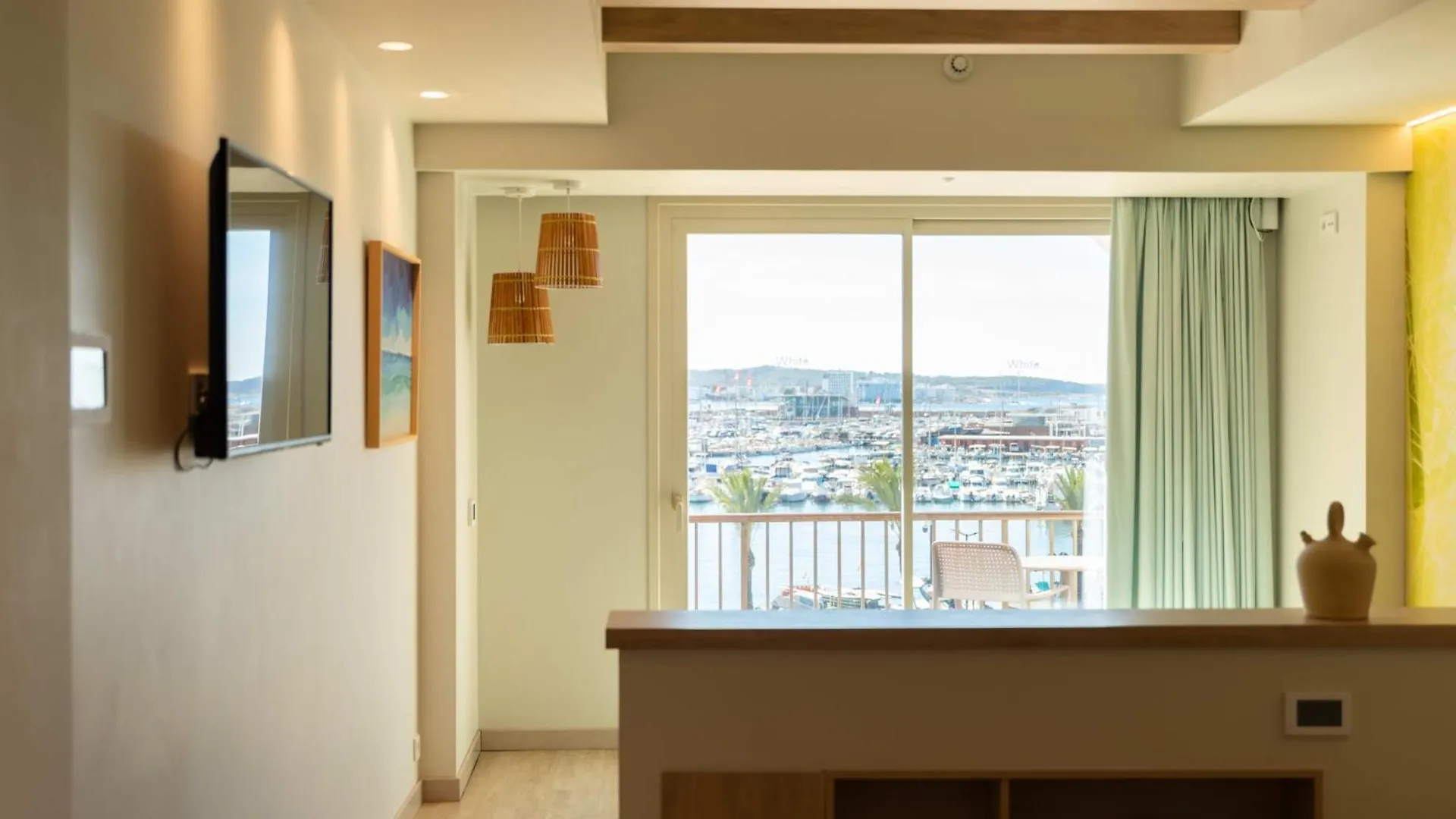 The White Apartments (Adults Only) San Antonio  Spanje